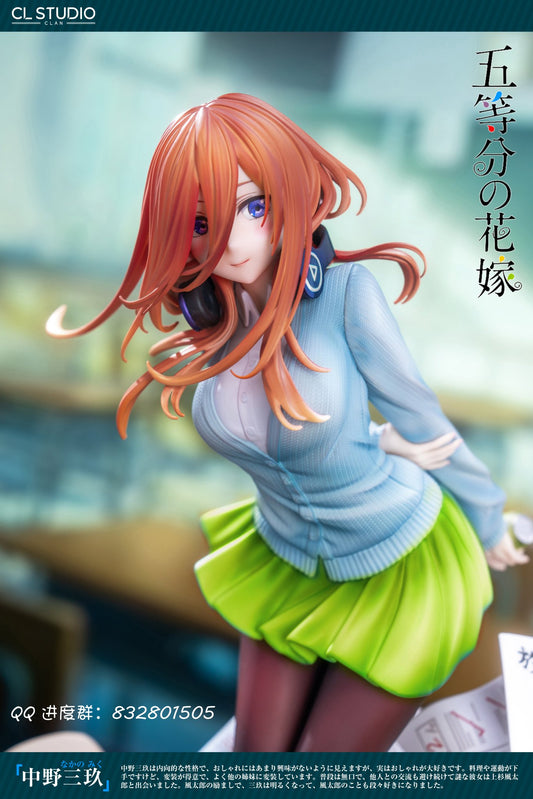 Gray Estatuilla  The Quintessential Quintuplets | Miku Nakano | Tienda Anime | Tico Ofertas