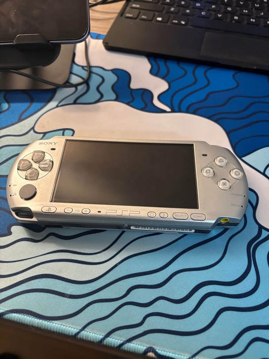 PSP 3000 Silver 128GB Modificada – Consola portátil con juegos incluidos