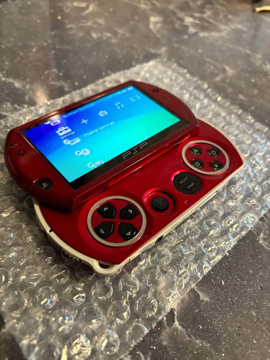 PSP Go Roja 128GB Modificada – Consola portátil con juegos clásicos