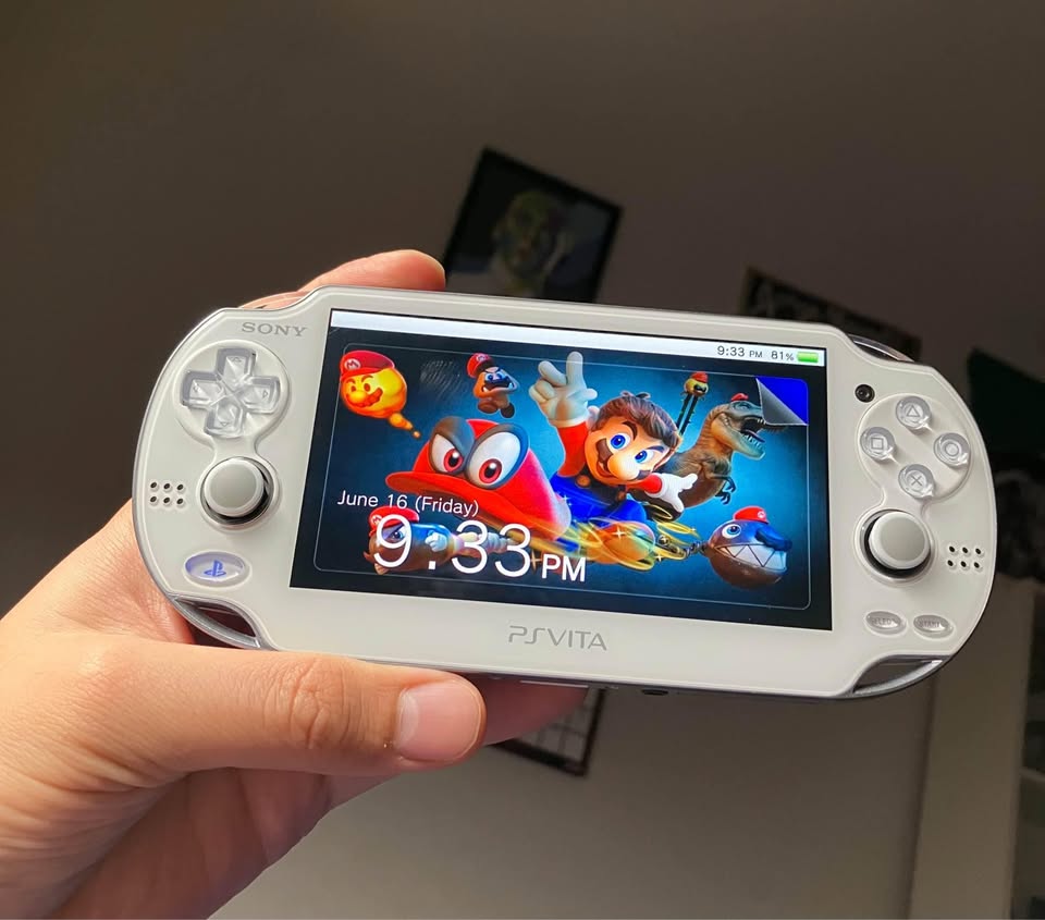 Dark Slate Gray PS Vita FAT Blanca Modificada 128GB | +1000 Juegos (PS Vita, PSP, PS1, Sega, N64, Game Boy) – Edición Japonesa
