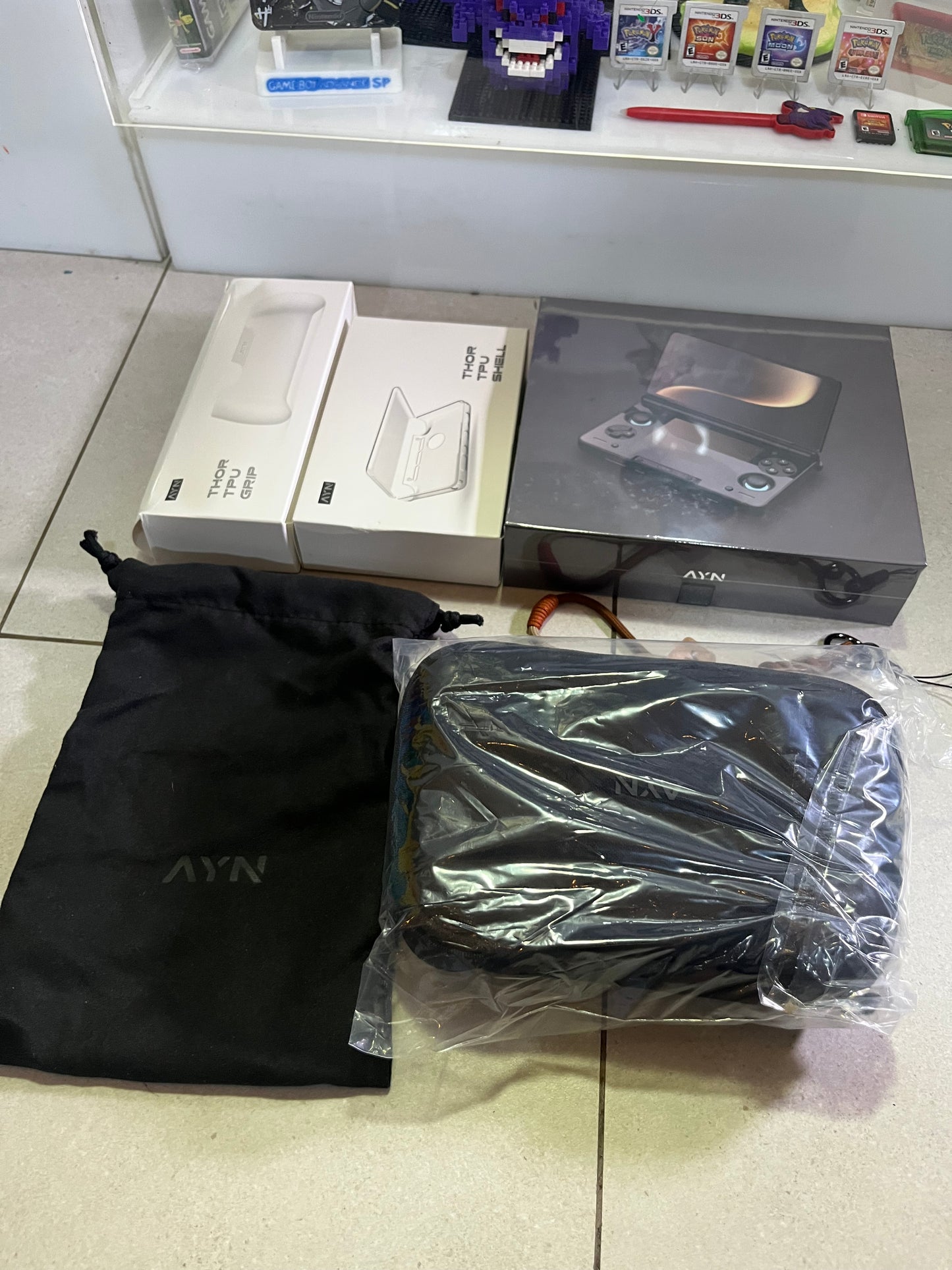 AYN Thor | Consola Android Doble Pantalla AMOLED | Tico Ofertas Costa Rica Ayn