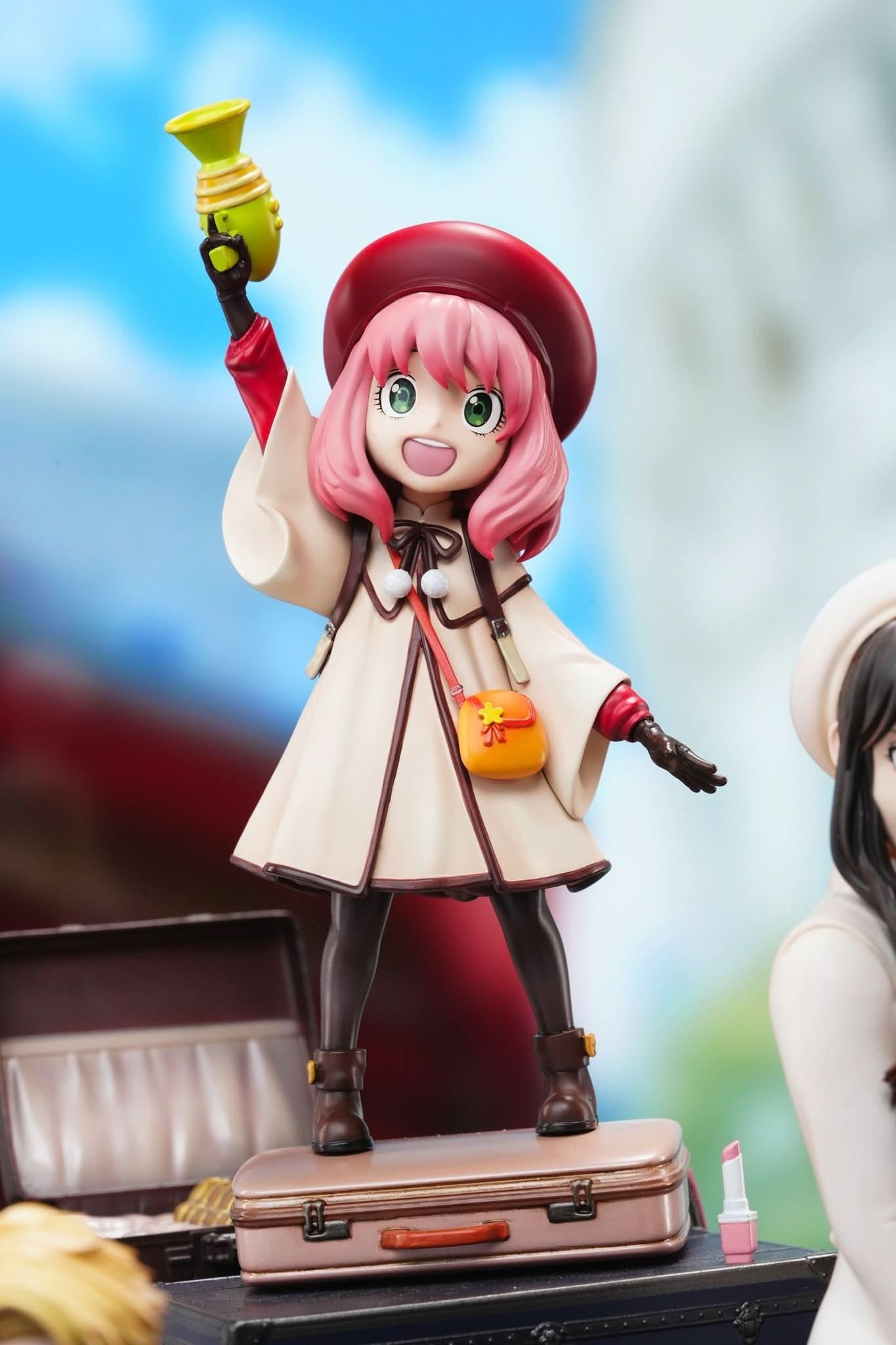 Light Gray Big Feeler Studio - SPY×FAMILY CODE: Retrato de la Familia Blanca | Figuras Anime Costa Rica, Coleccionable de Arte y Familia