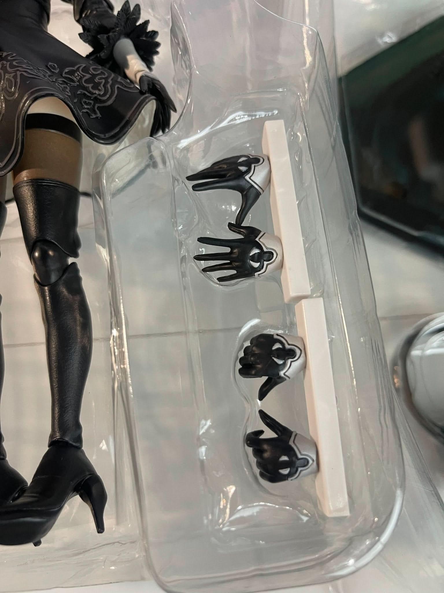 Dark Gray Figura de Acción Play Arts Kai - NieR 2B Tipo B DX Edición Deluxe 26CM | Tienda Anime Costa Rica - Tico Ofertas
