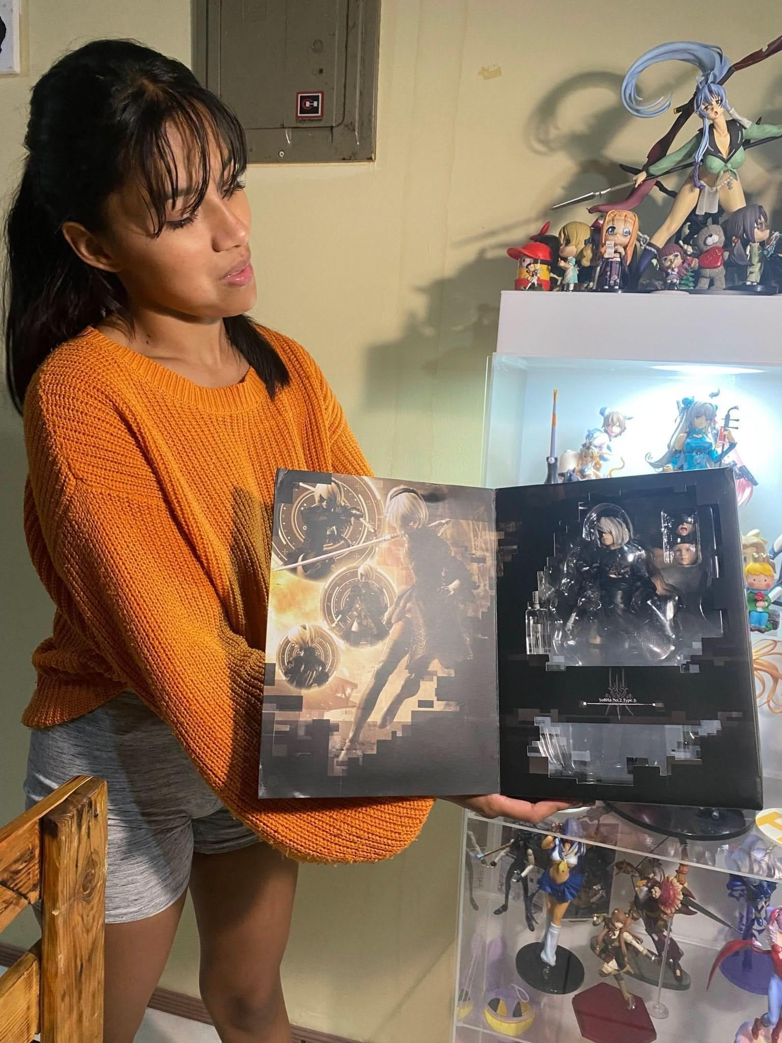 Dim Gray Figura de Acción Play Arts Kai - NieR 2B Tipo B DX Edición Deluxe 26CM | Tienda Anime Costa Rica - Tico Ofertas
