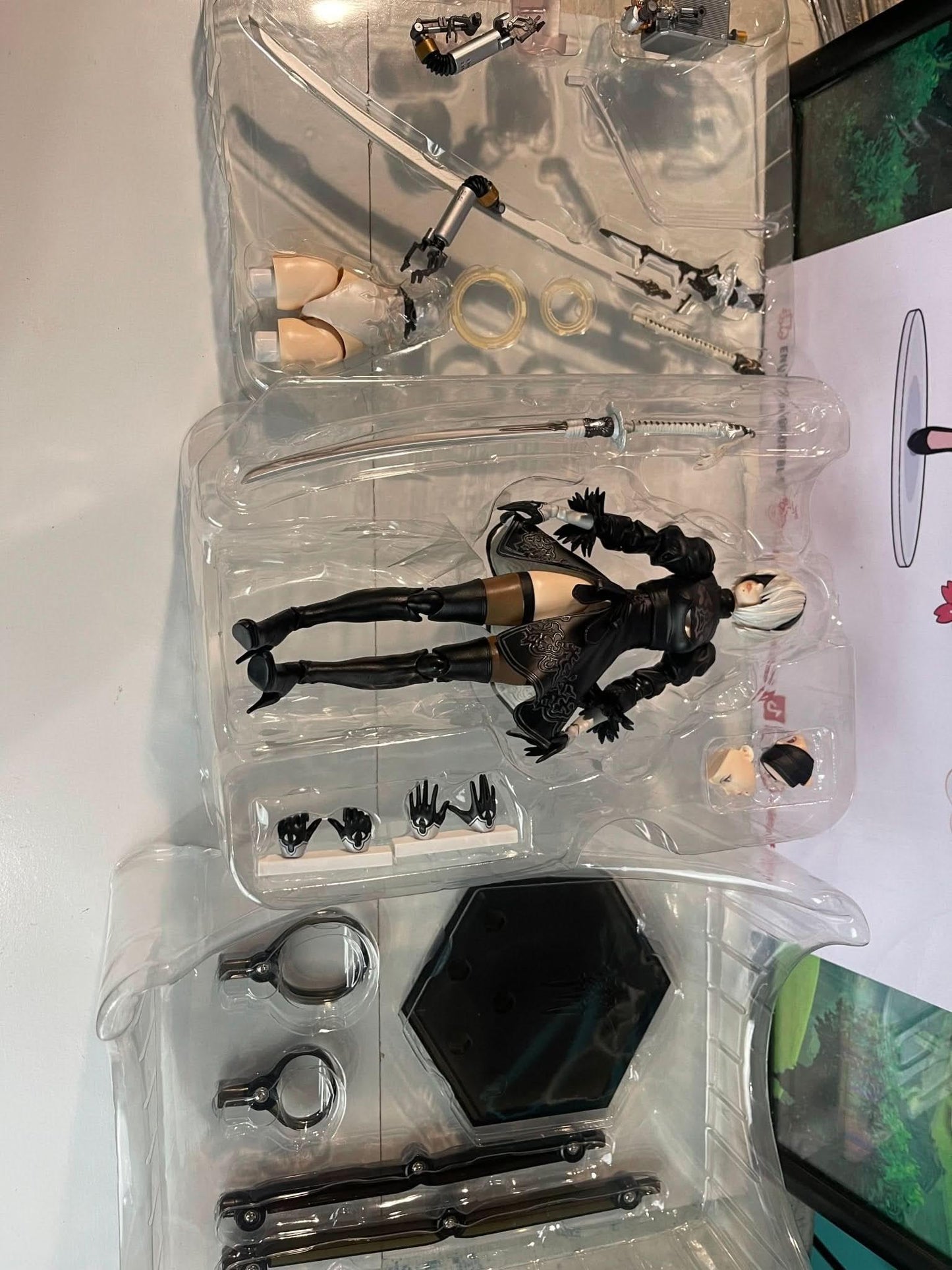 Figura de Acción Play Arts Kai - NieR 2B Tipo B DX Edición Deluxe 26CM | Tienda Anime Costa Rica - Tico Ofertas - Tico Ofertas