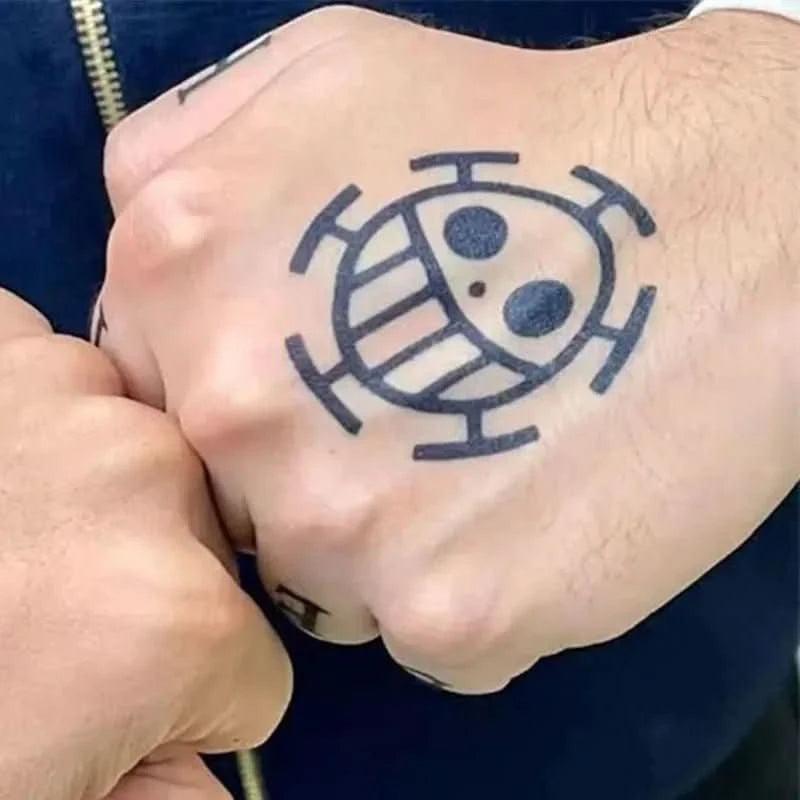 Tatuaje Temporal Impermeable Anime Trafalgar D. Water Law | Accesorios de Cosplay y Prop de One Piece en Costa Rica - Tico Ofertas