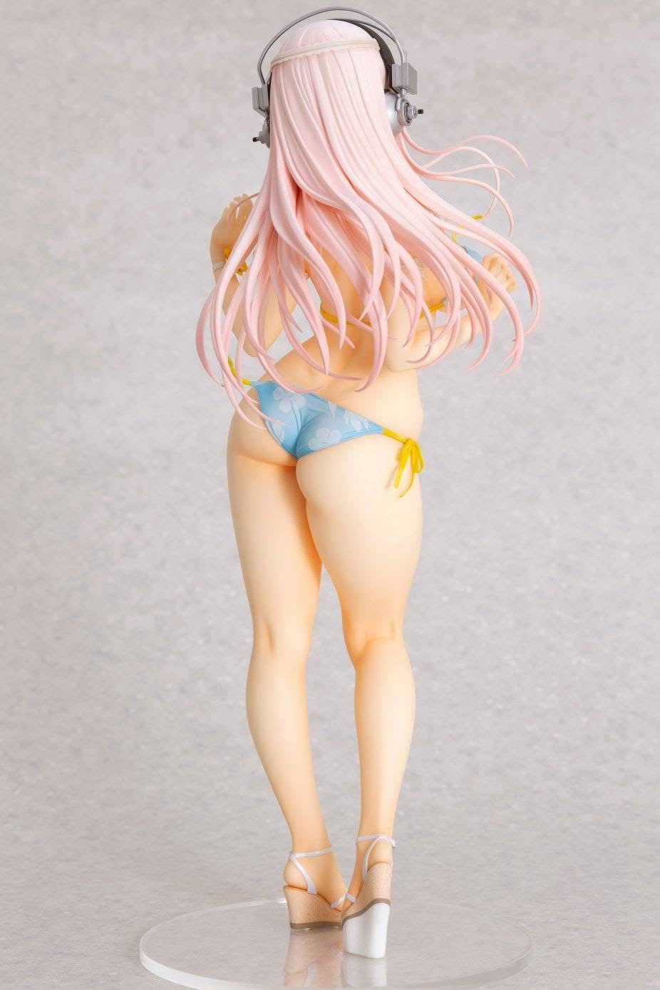 Light Gray Estatuilla Super Sonico | Summer Vacation ver. | Tienda Anime | Tico Ofertas