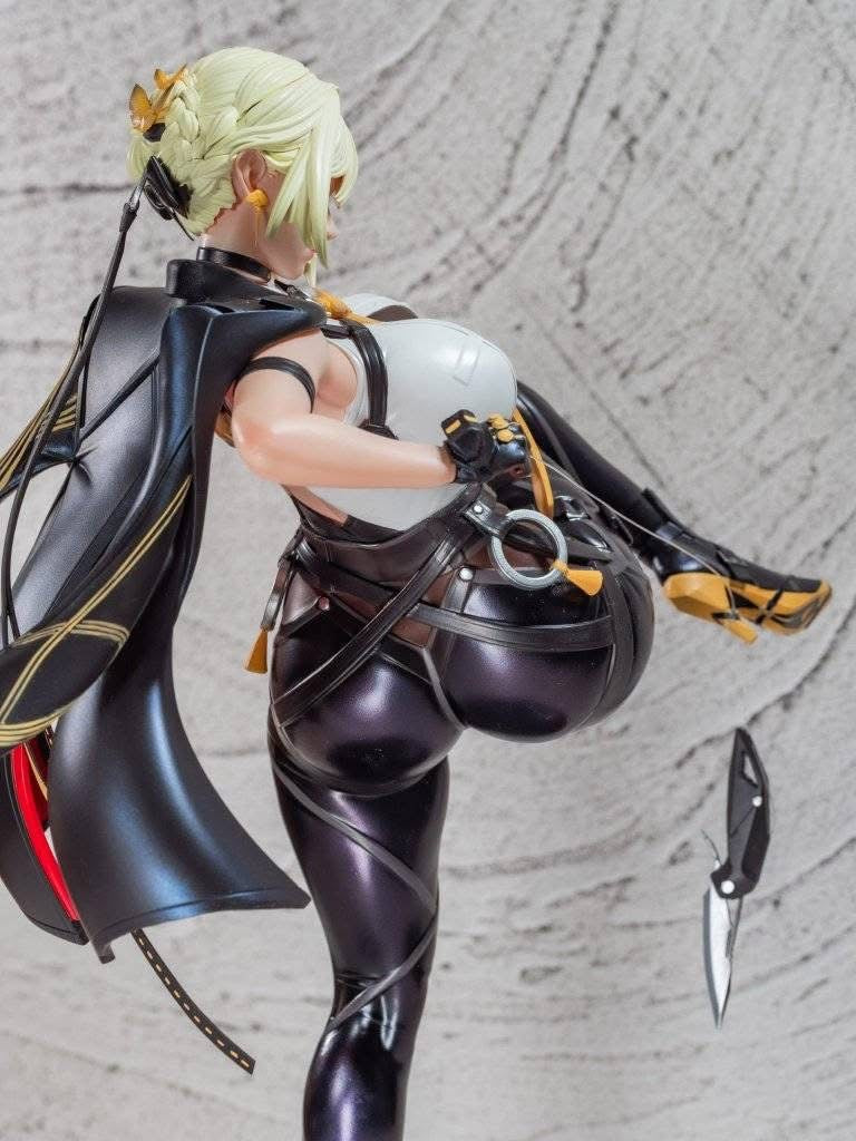 Estatuilla Zenless Zone Zero | Evelyn Chevalier | tienda anime | Tico Ofertas