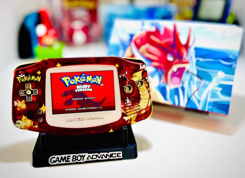 Game Boy Advance edición Gyarados Shiny personalizada con pantalla IPS en Costa Rica