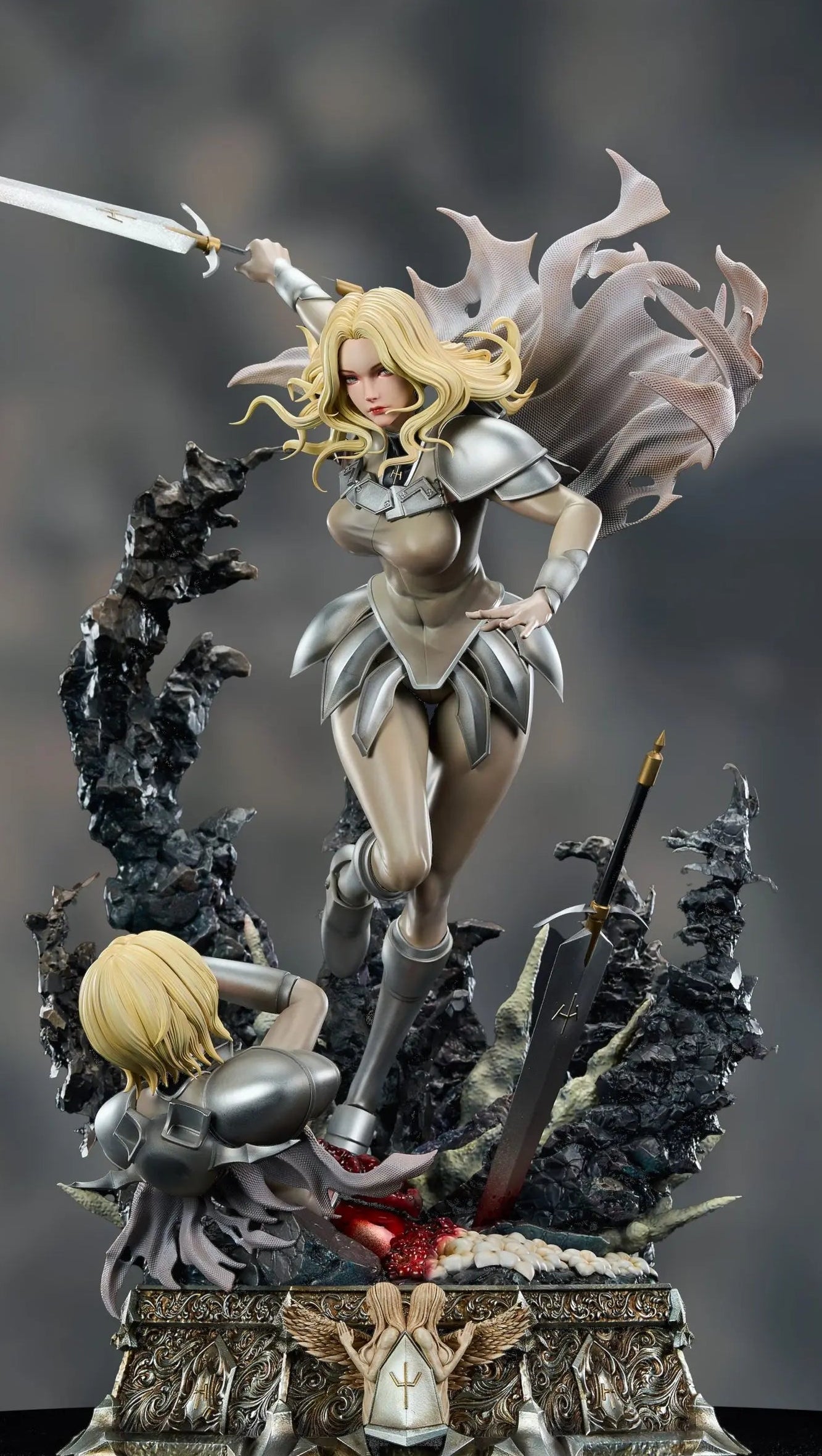 Dark Slate Gray Estatuilla Claymore | Teresa | Mask Studio | Tienda Anime | Tico Ofertas