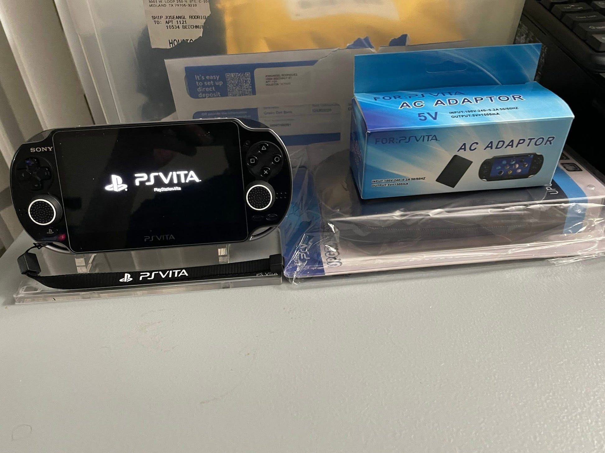 Dark Gray PS Vita OLED 3G Blanca y Negra – 256GB modificada con accesorios completos