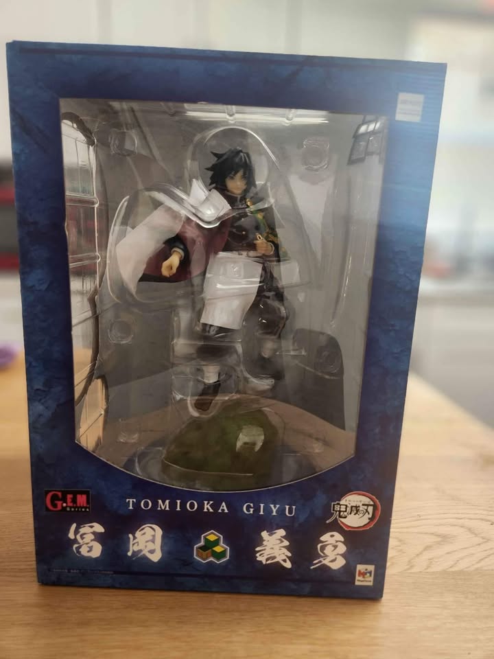 Lote de Figuras Anime – Demon Slayer, Naruto, Spy x Family, Attack on Titan y más
