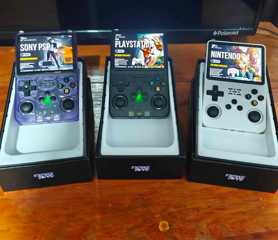 Dark Slate Gray Consola Portátil R36S 64GB con 15.000 Juegos Retro | Costa Rica