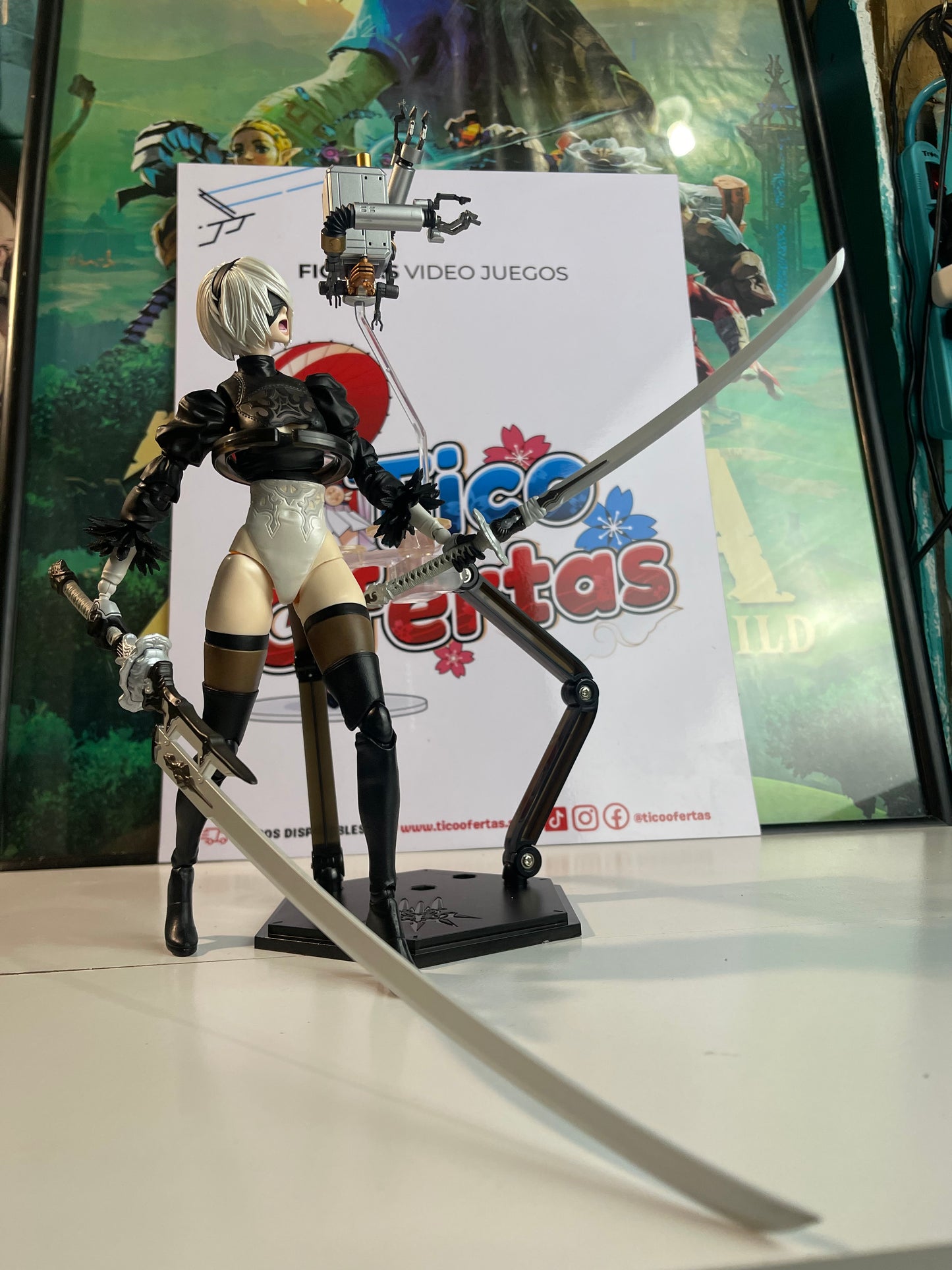 Figura de Acción Play Arts Kai - NieR 2B Tipo B DX Edición Deluxe 26CM | Tienda Anime Costa Rica - Tico Ofertas