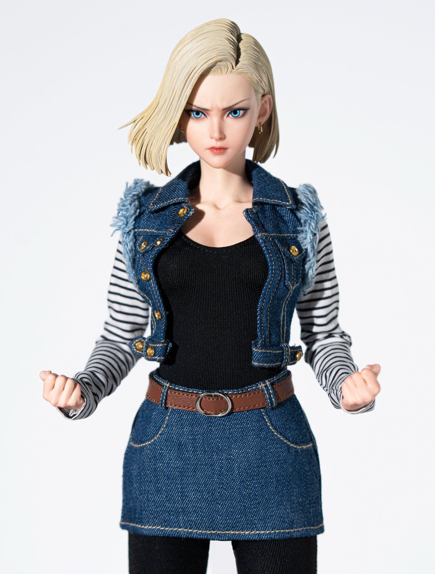 Lavender Estatuilla Dragon Ball | Android 18 – Cyber Girl Ver. | ABC Studio | Tico Ofertas