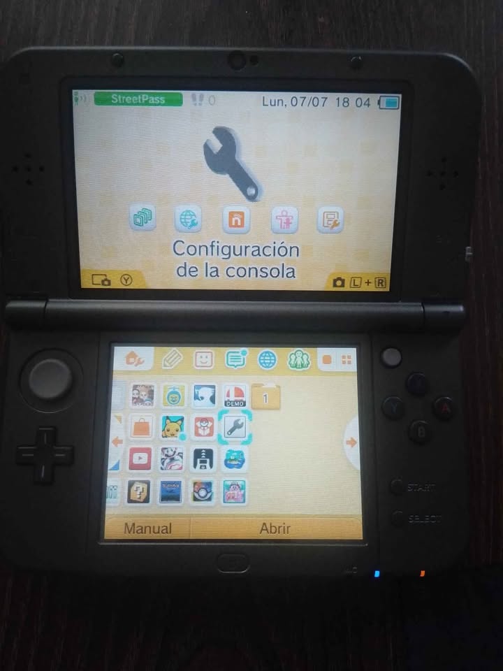Black New Nintendo 3DS XL Edición Hyrule – Edición limitada con magia | Costa Rica