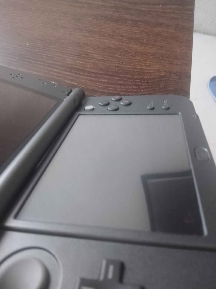 Dim Gray New Nintendo 3DS XL Edición Hyrule – Edición limitada con magia | Costa Rica