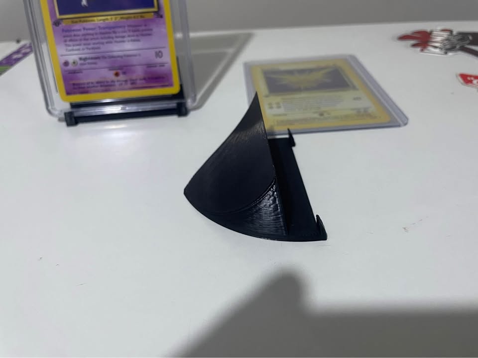 Gray Soportes para Cartas Coleccionables x2 – Pokémon, Magic, One Piece, Yu-Gi-Oh!