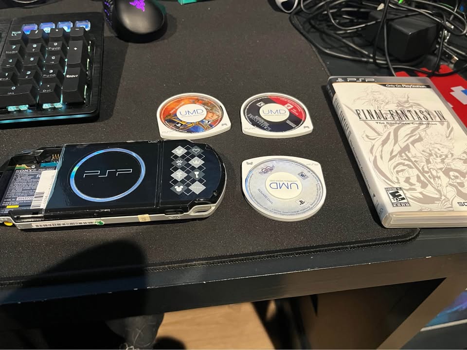 Dark Slate Gray PSP 3000 + 3 Juegos Final Fantasy | Bundle Retro Coleccionable Costa Rica
