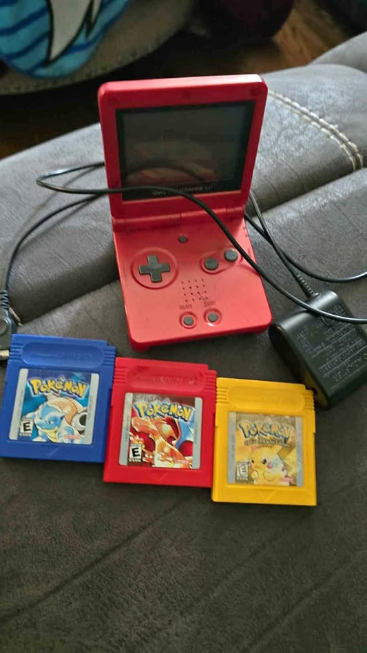 Dark Slate Gray Game Boy Advance SP + Pokémon Yellow, Red & Blue | Bundle Retro Costa Rica