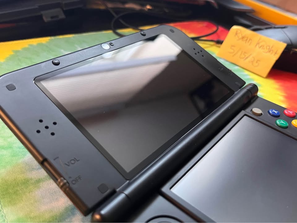 Dark Slate Gray Servicio de Reparación Nintendo 3DS – Pantallas, Carcasas y Modificación