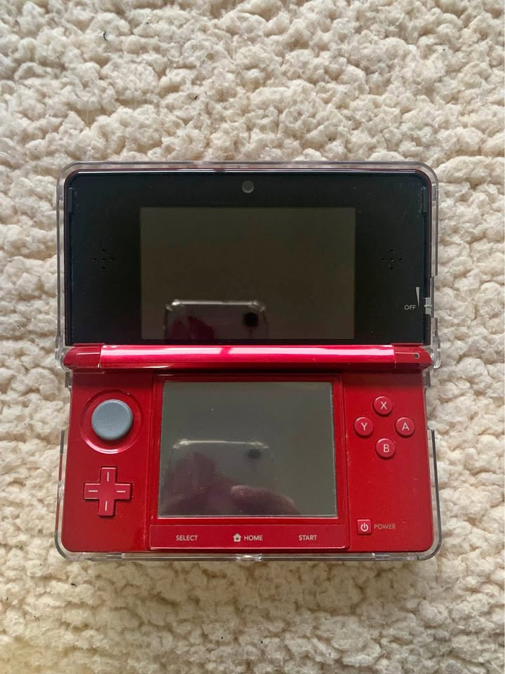Dark Gray Nintendo 3DS Old Desbloqueada con 32GB y Juegos – Costa Rica