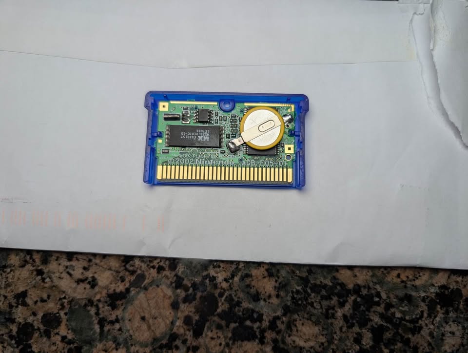 Juego Pokémon Sapphire Inglés – GameBoy Advance | Tienda Videojuegos Costa Rica