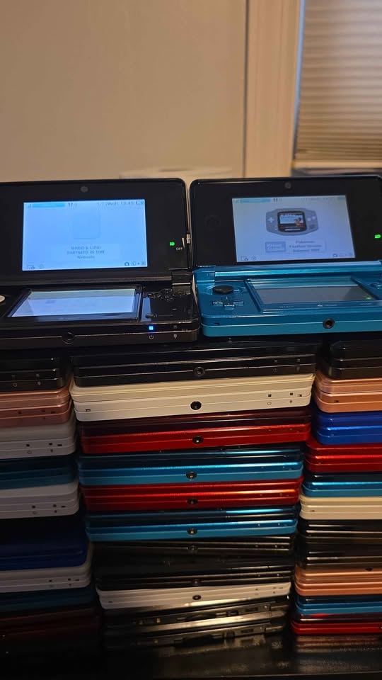 Rosy Brown Nintendo 3DS Old Desbloqueada con 64GB y Juegos – Costa Rica