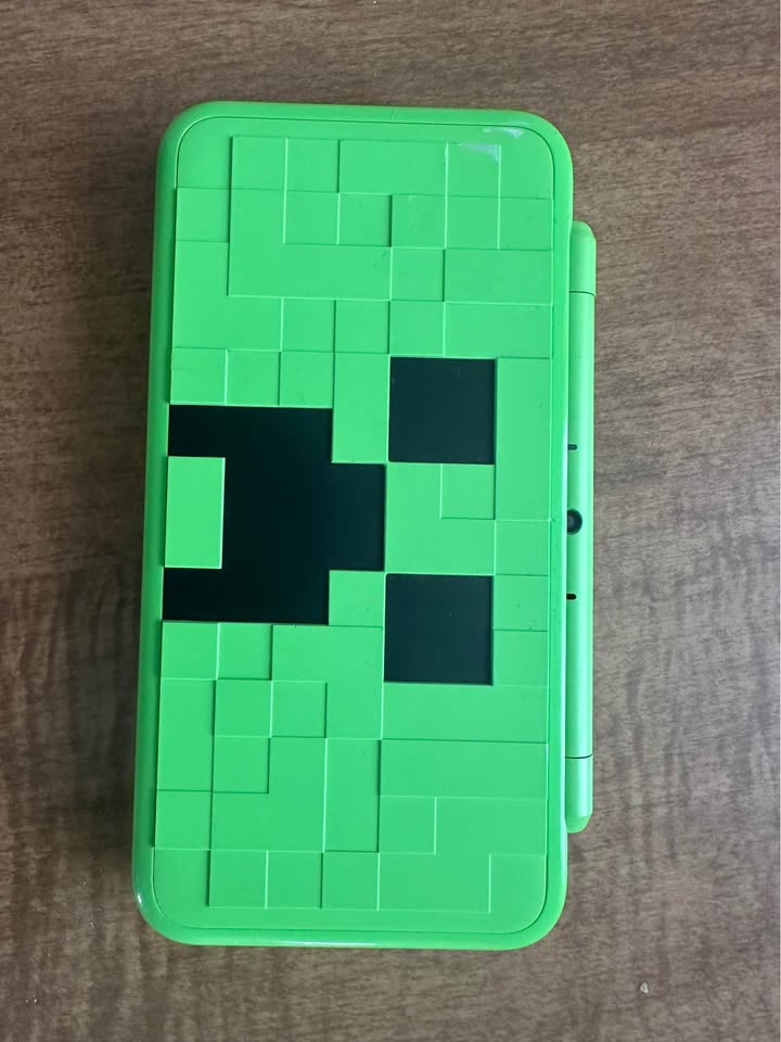 Medium Sea Green New Nintendo 2DS XL Minecraft Special Edition – 256GB | 2DS XL Costa Rica | Tico Ofertas