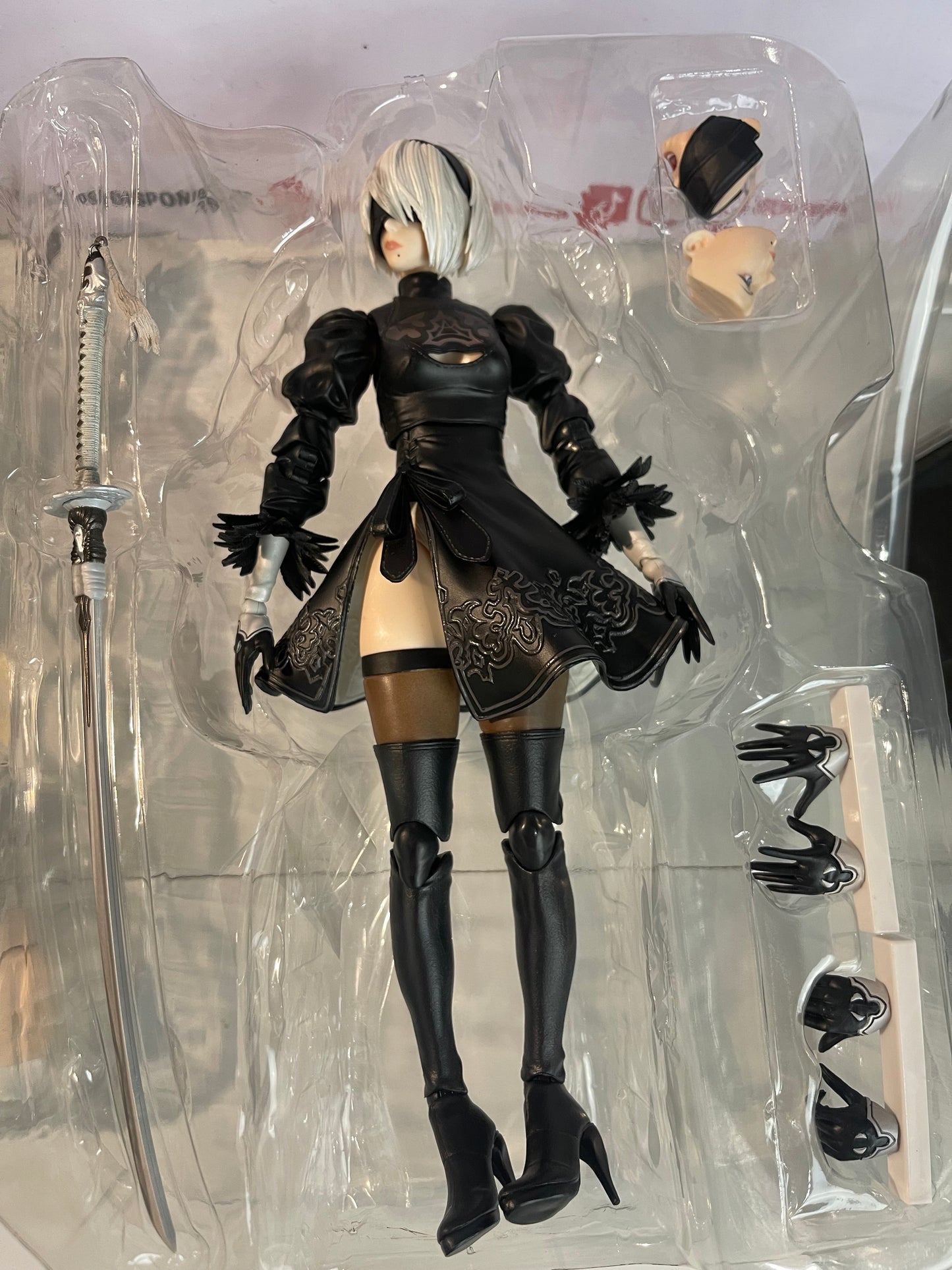 Figura de Acción Play Arts Kai - NieR 2B Tipo B DX Edición Deluxe 26CM | Tienda Anime Costa Rica - Tico Ofertas