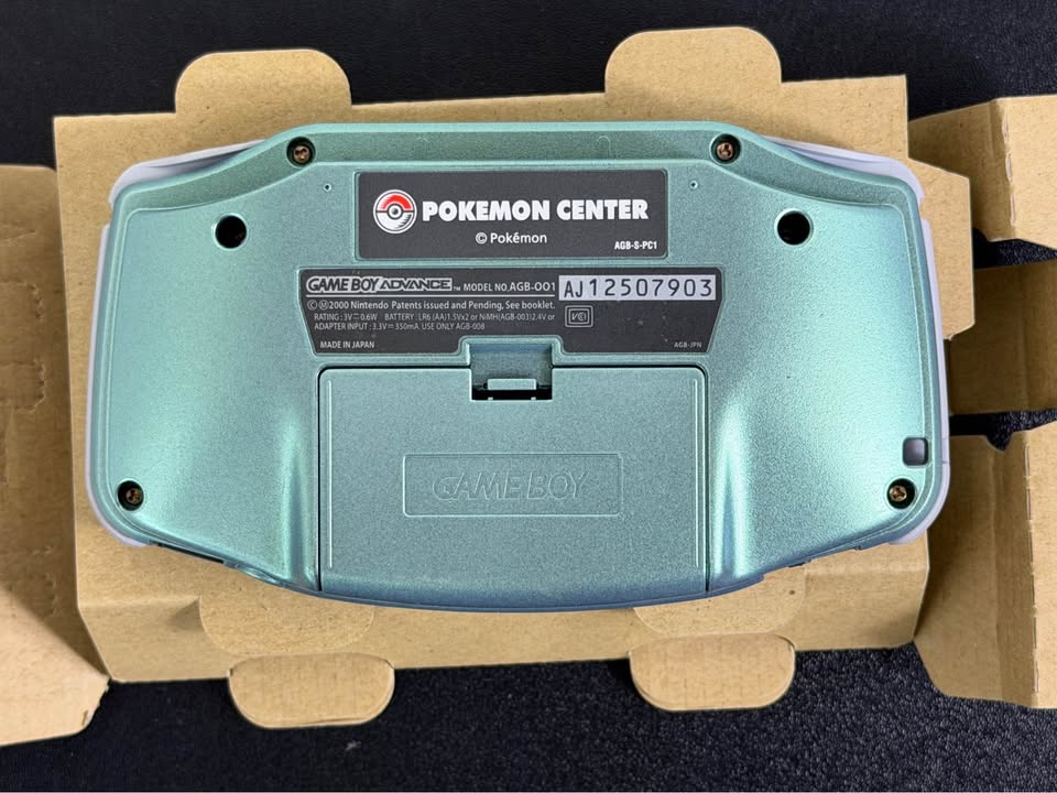 Game Boy Advance Pokémon Center Celebi Edición Limitada – Consola Retro Coleccionable en Costa Rica