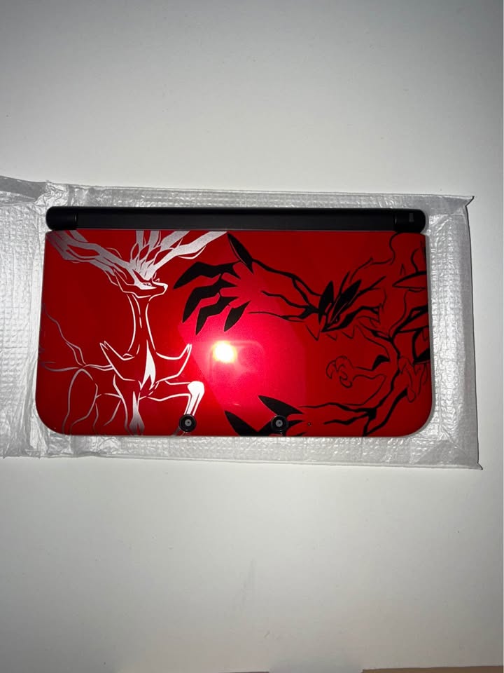Nintendo 3DS XL Pokémon X & Y Edición Especial Roja – Consola en Costa Rica con Garantía Local