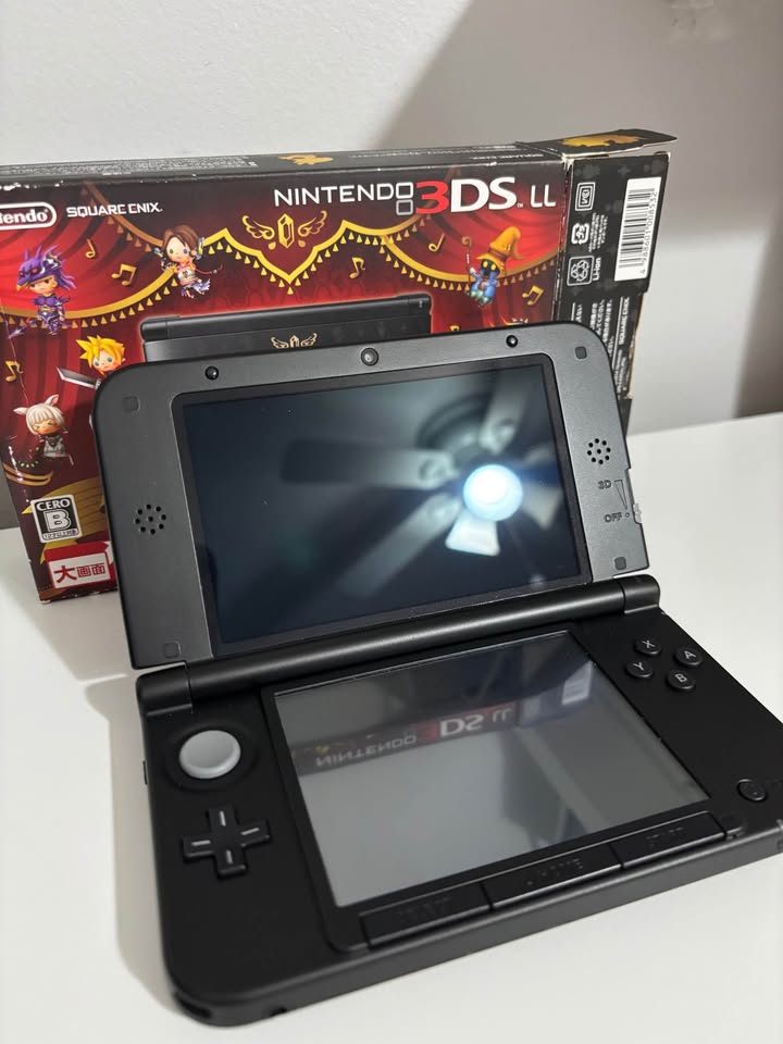 New Nintendo 3DS XL Final Fantasy edición japonesa | Consola de colección en Costa Rica Nintendo