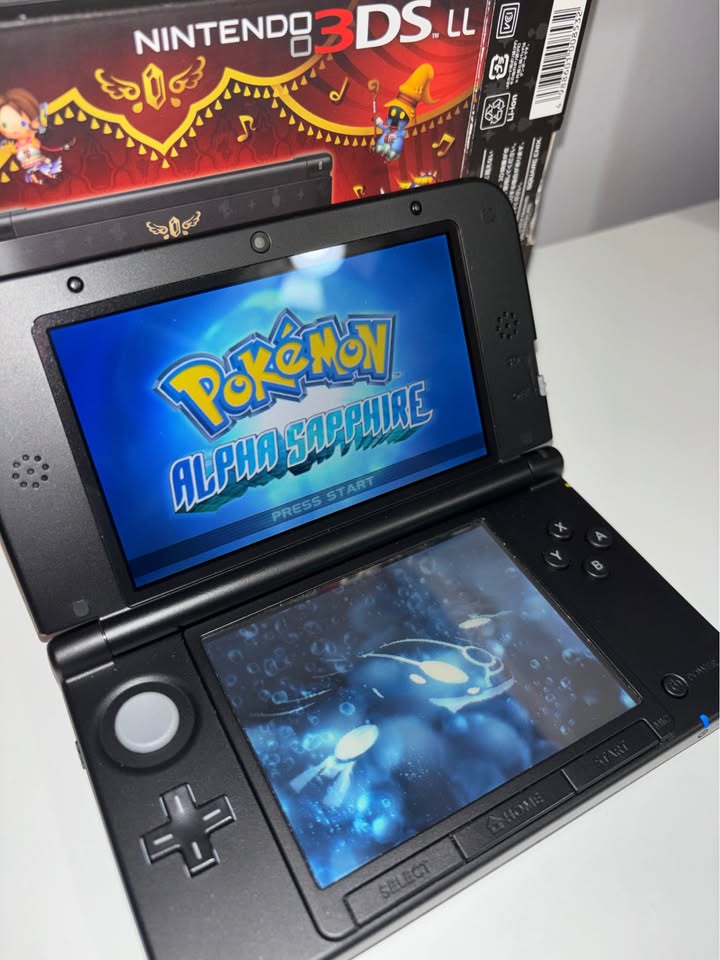 New Nintendo 3DS XL Final Fantasy edición japonesa | Consola de colección en Costa Rica Nintendo