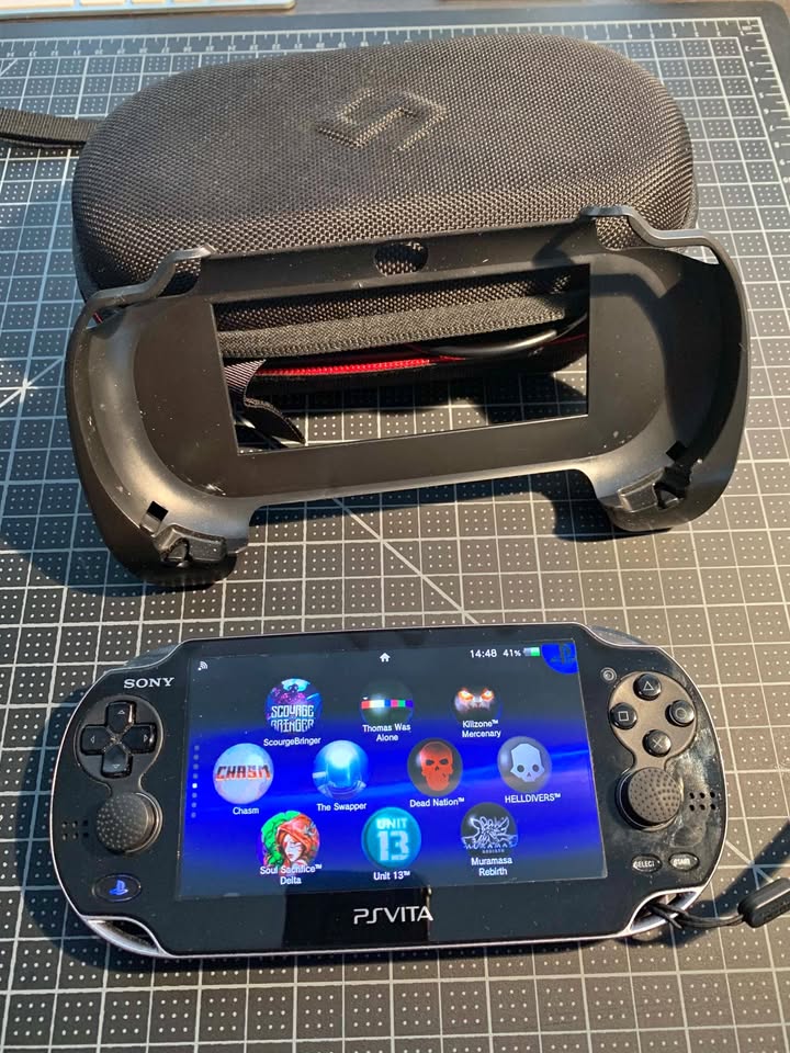 PS Vita 1000 OLED 256GB en Costa Rica Tienda Video Juegos