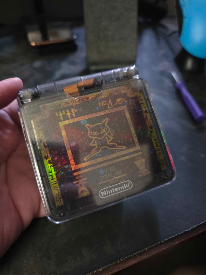 Game Boy Advance SP Custom Mew con EZ Flash Omega en Costa Rica – Consola retro premium Nintendo Nintendo
