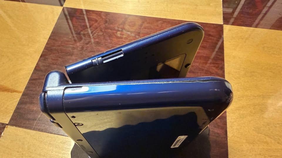 New Nintendo 3DS LL Monster Hunter X | Edición Especial Azul y Roja | Costa Rica