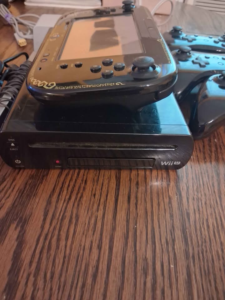 Nintendo Wii U Zelda Edition | GamePad Especial | Consola + Accesorios