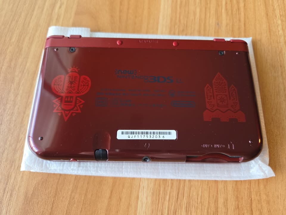 New Nintendo 3DS LL Monster Hunter X | Edición Especial Azul y Roja | Costa Rica