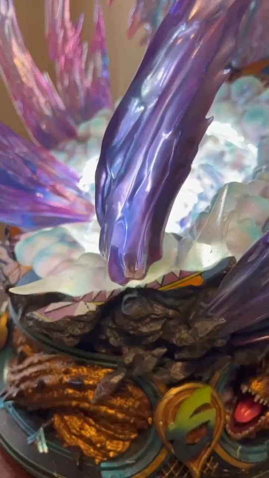 Estatuilla Dragon Ball Super | Goku Ultra Instinto | Last Sleep Studio | Estatua de Resina 1/4