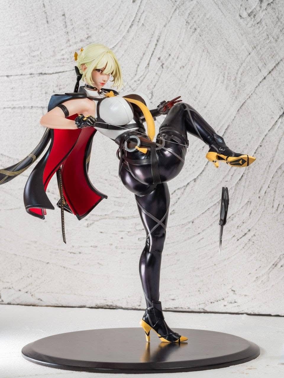 Estatuilla Zenless Zone Zero | Evelyn Chevalier | tienda anime | Tico Ofertas
