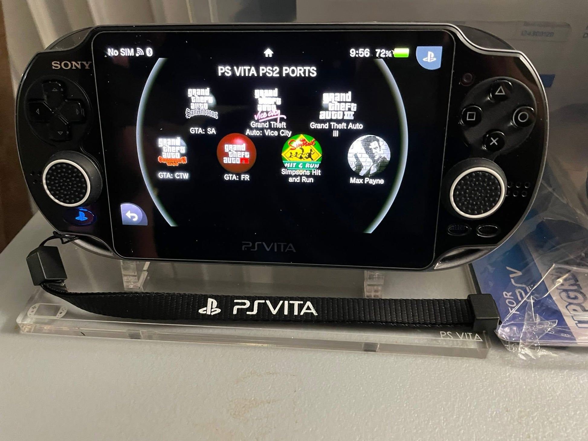 Gray PS Vita OLED 3G Blanca y Negra – 256GB modificada con accesorios completos