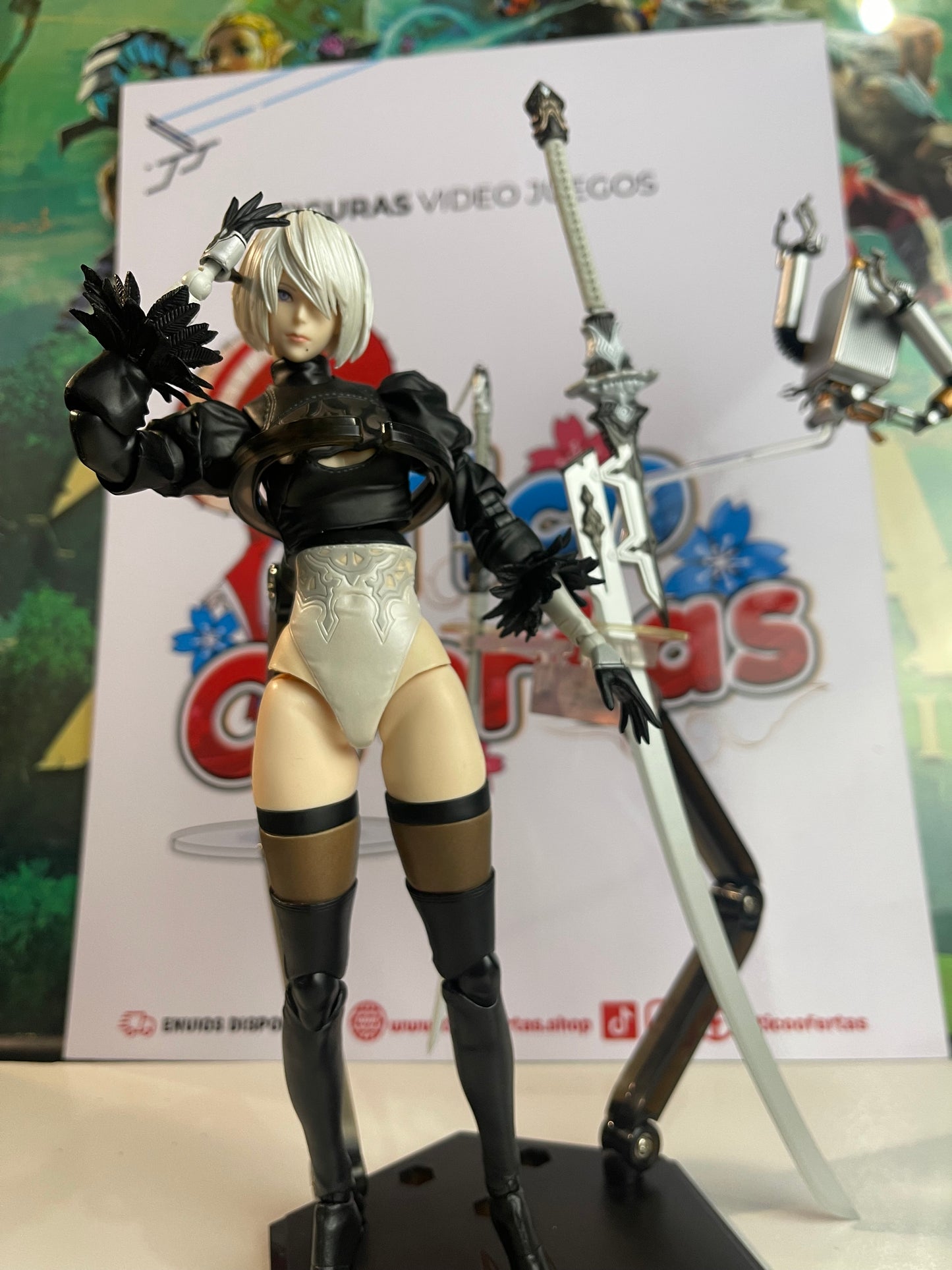 Figura de Acción Play Arts Kai - NieR 2B Tipo B DX Edición Deluxe 26CM | Tienda Anime Costa Rica - Tico Ofertas