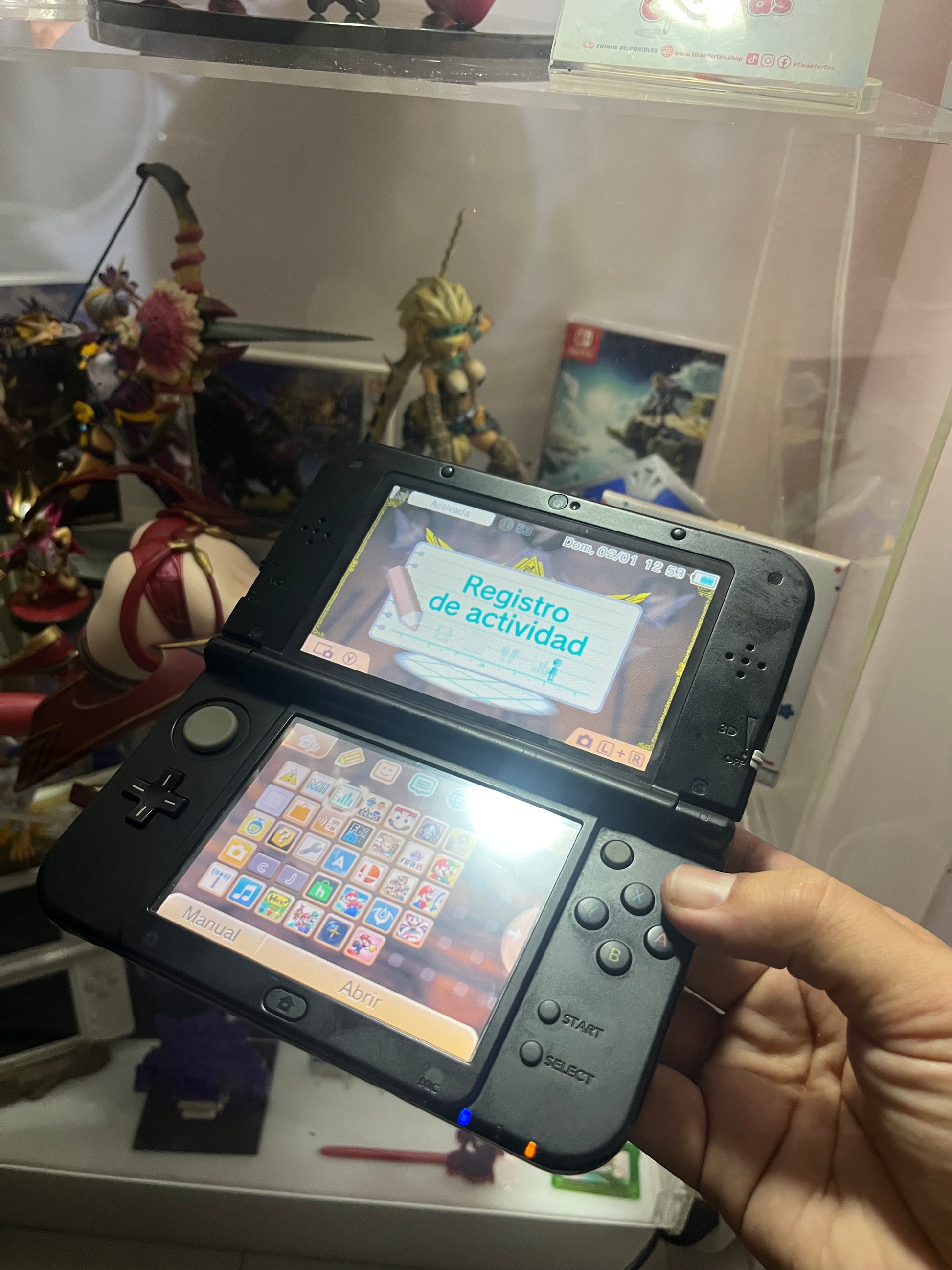 Rosy Brown New Nintendo 3DS Zelda Ocarina of Time – 25th Anniversary Edition | Consola Coleccionist