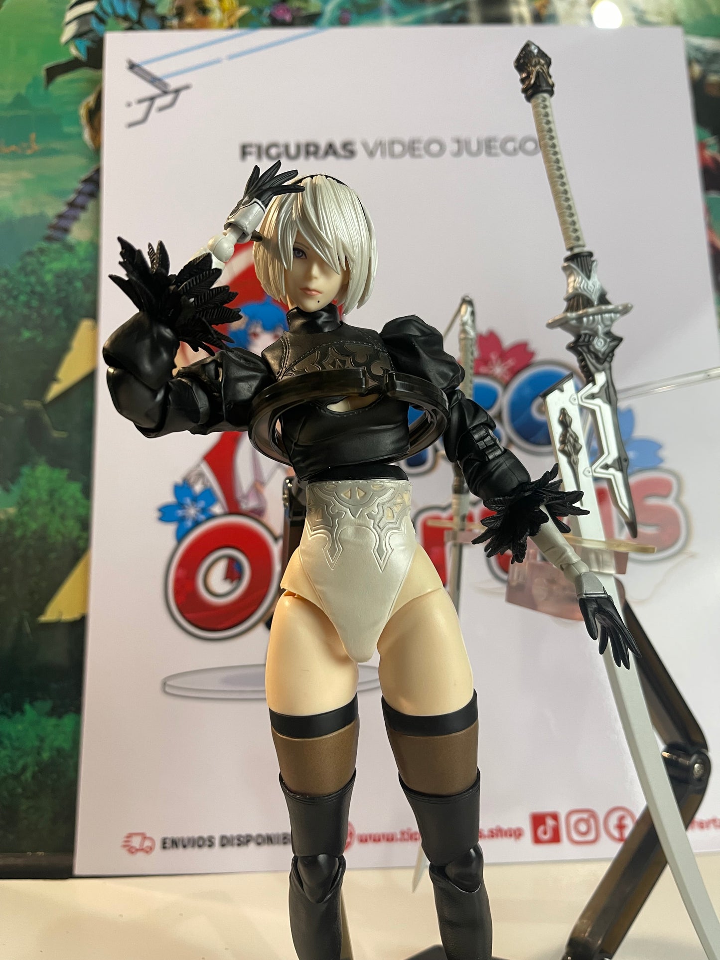 Figura de Acción Play Arts Kai - NieR 2B Tipo B DX Edición Deluxe 26CM | Tienda Anime Costa Rica - Tico Ofertas