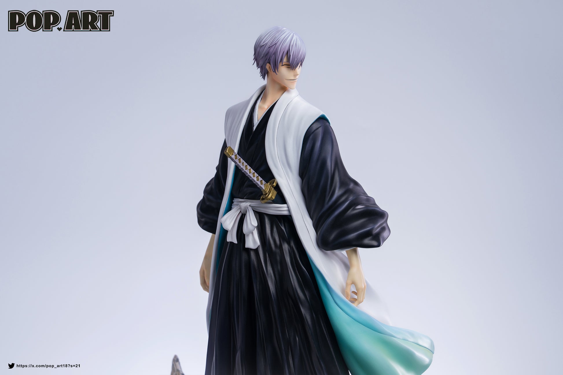 Light Gray Estatuilla Bleach | Gin Ichimaru | POP.ART Studio | Tienda Anime | Tico Ofertas