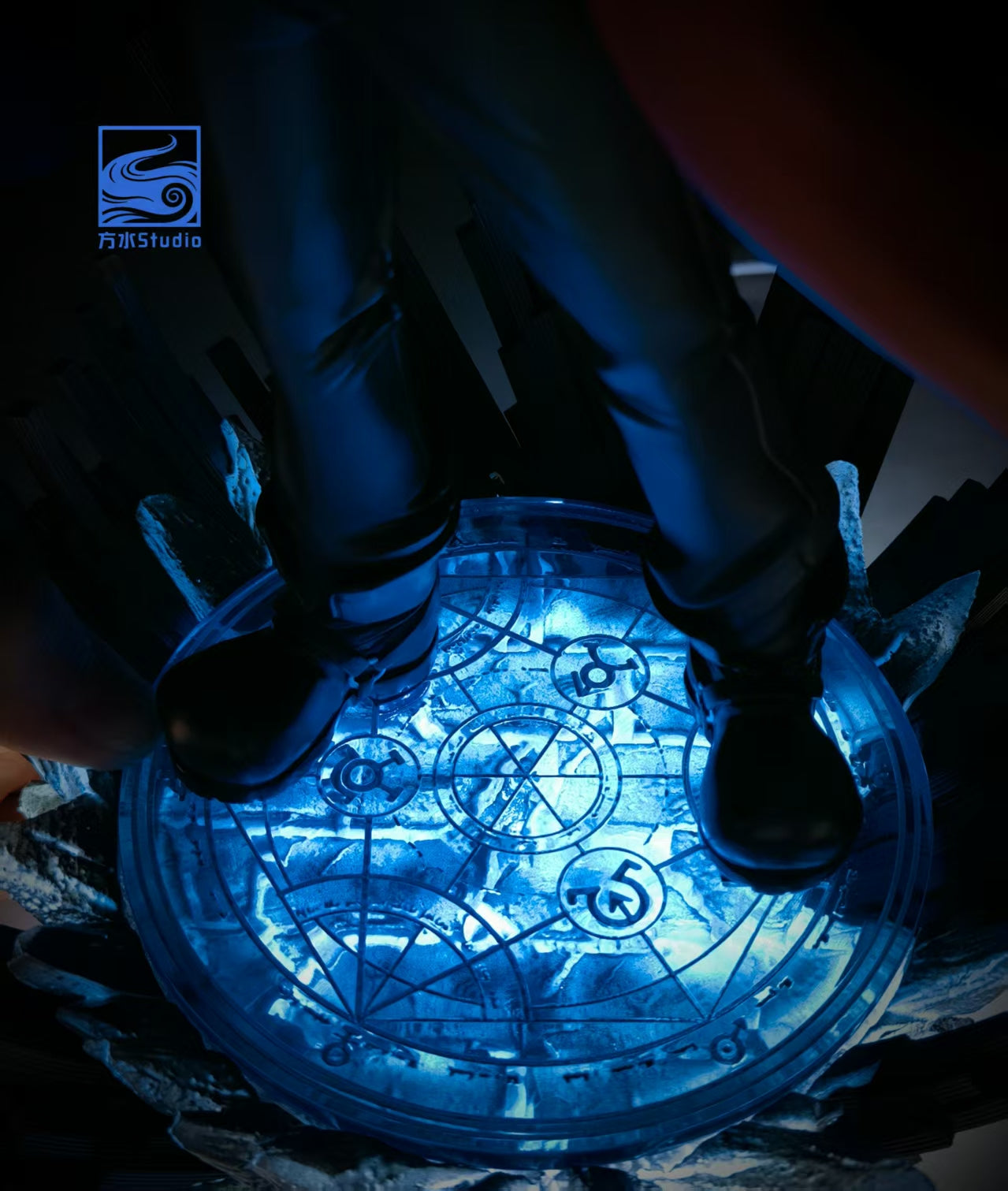 Black Estatuilla Fullmetal Alchemist | Edward Elric | Yuan Huo Studio × Fang Shui Studio | Tienda Anime | Tico Ofertas