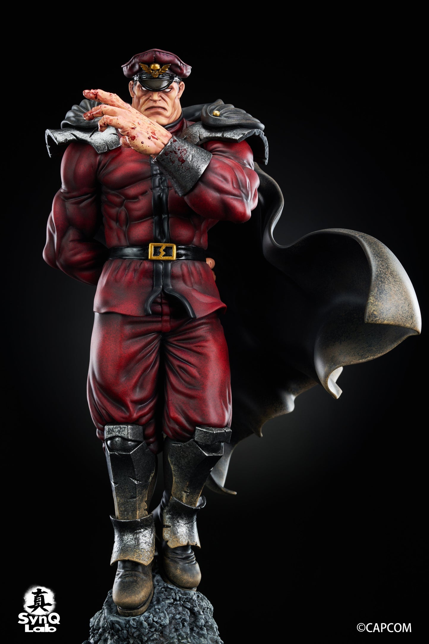Estatuilla Street Fighter II | M. Bison | SynQ Lab. Collectable Studio | Tienda Anime | Tico Ofertas