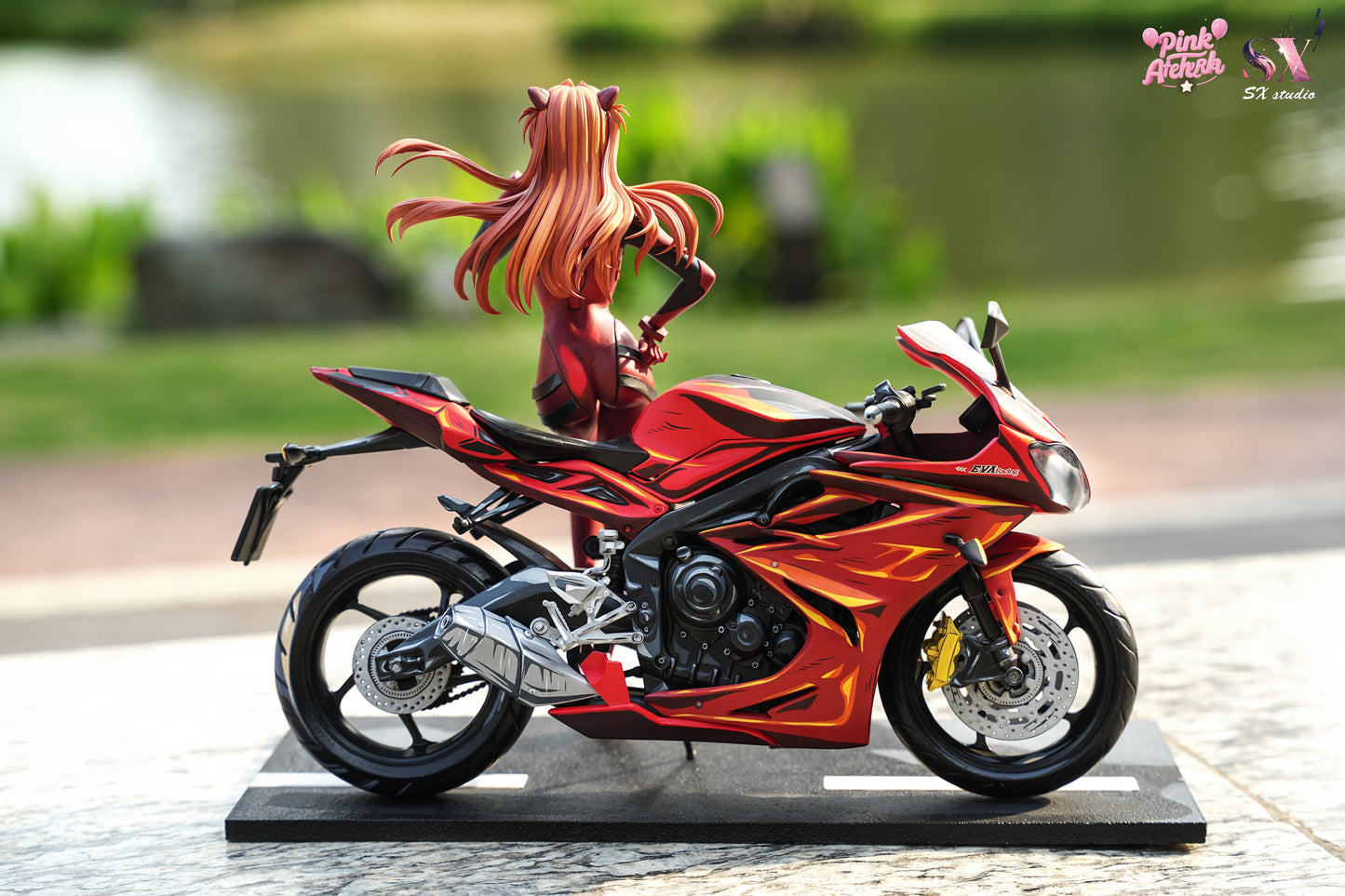 Estatuilla Neon Genesis Evangelion | Asuka Langley Sohryu (Motorcycle Girl) | Aetheria Studio X SX Studio | Tienda Anime | Tico Ofertas Aetheria Studio X SX Studio