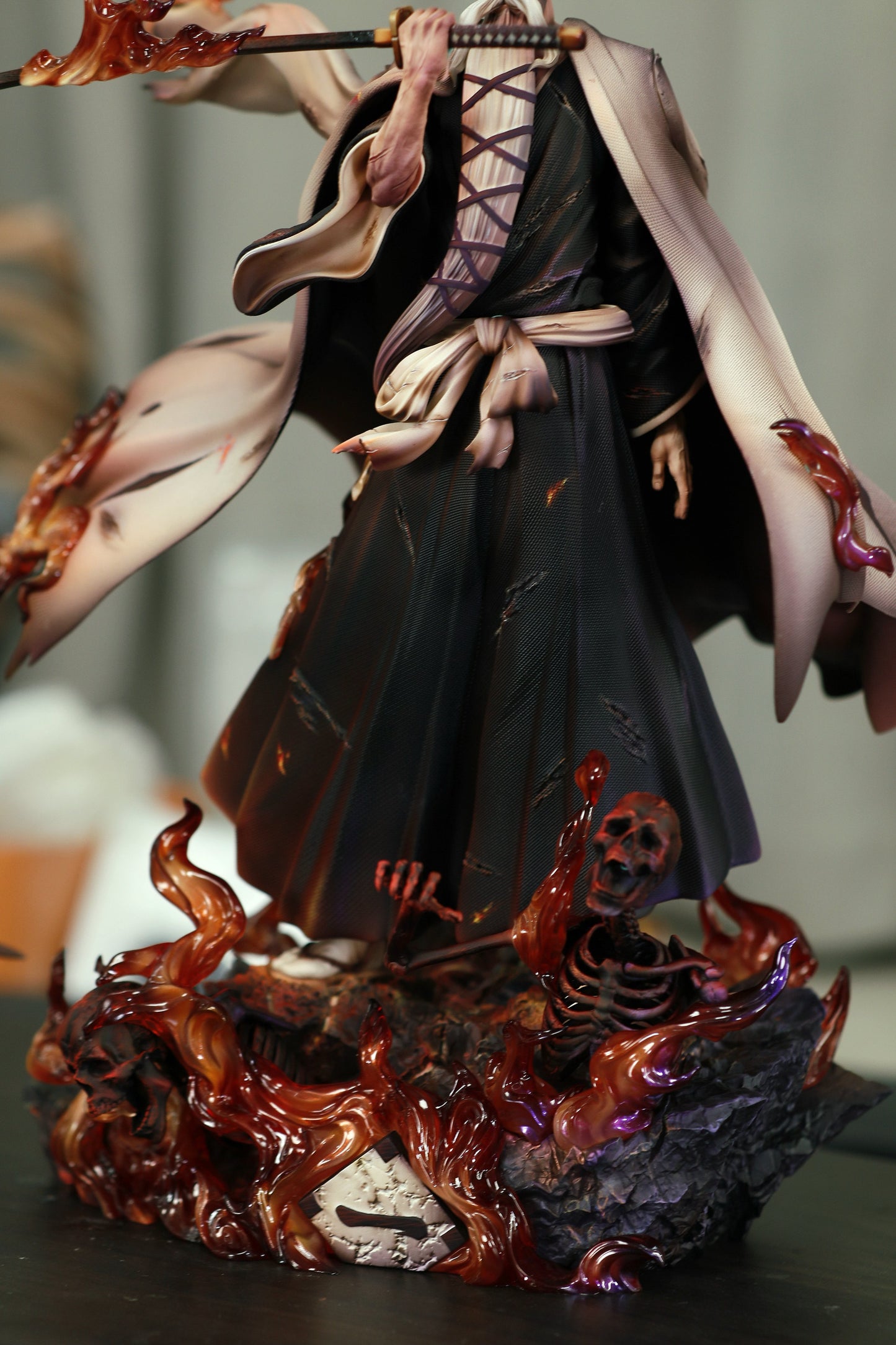 Estatuilla Bleach | Genryūsai Shigekuni Yamamoto Captain Series 001 GK Statue LED | Xu Zhang Studio | Tienda Anime | Tico Ofertas